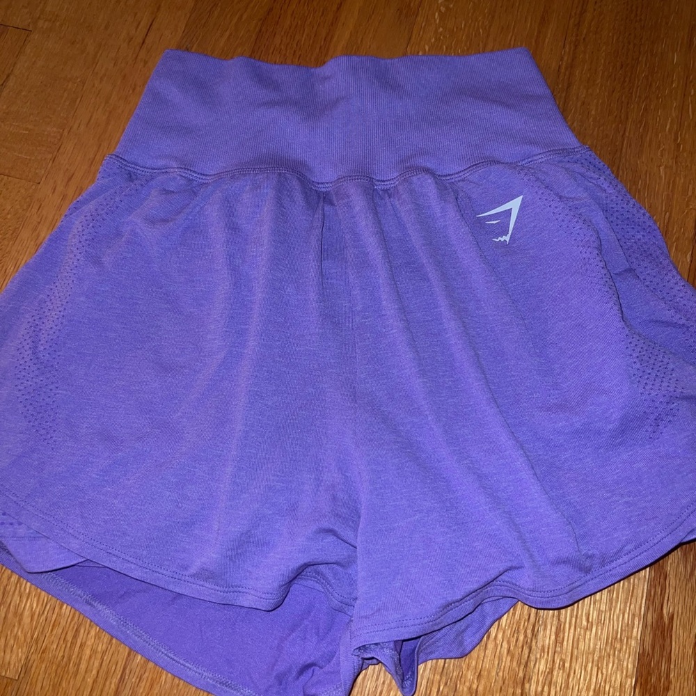 GYMSHARK PURPLE SHORTS